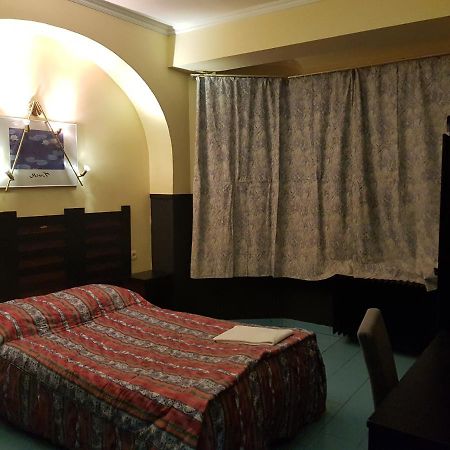 Hotel La Potiniere Schaerbeek Экстерьер фото